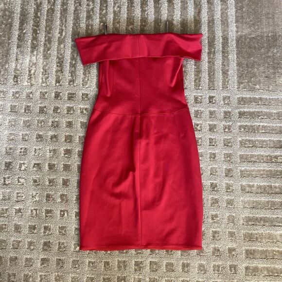 Halston Heritage NWT Lipstick Red Convertible Off the Shoulder Dress Size 4 - Picture 8 of 9